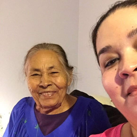 Meet your Posher, Alma - Picture 2 of 8